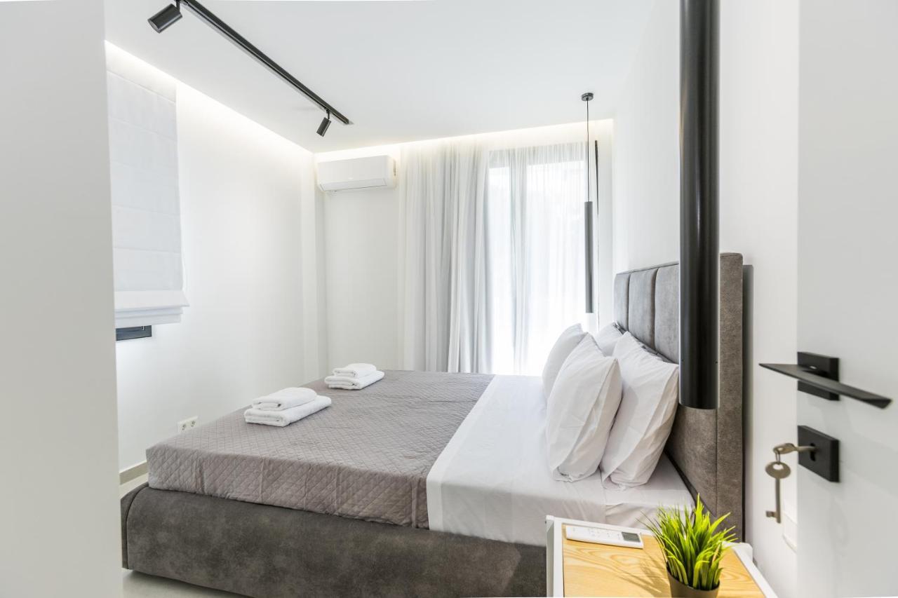 Varkiza Luxury Suites By Raise Vári Екстериор снимка