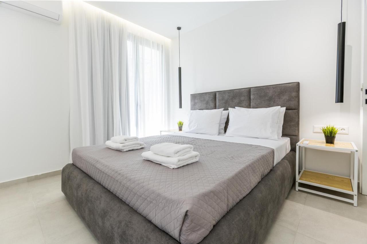 Varkiza Luxury Suites By Raise Vári Екстериор снимка
