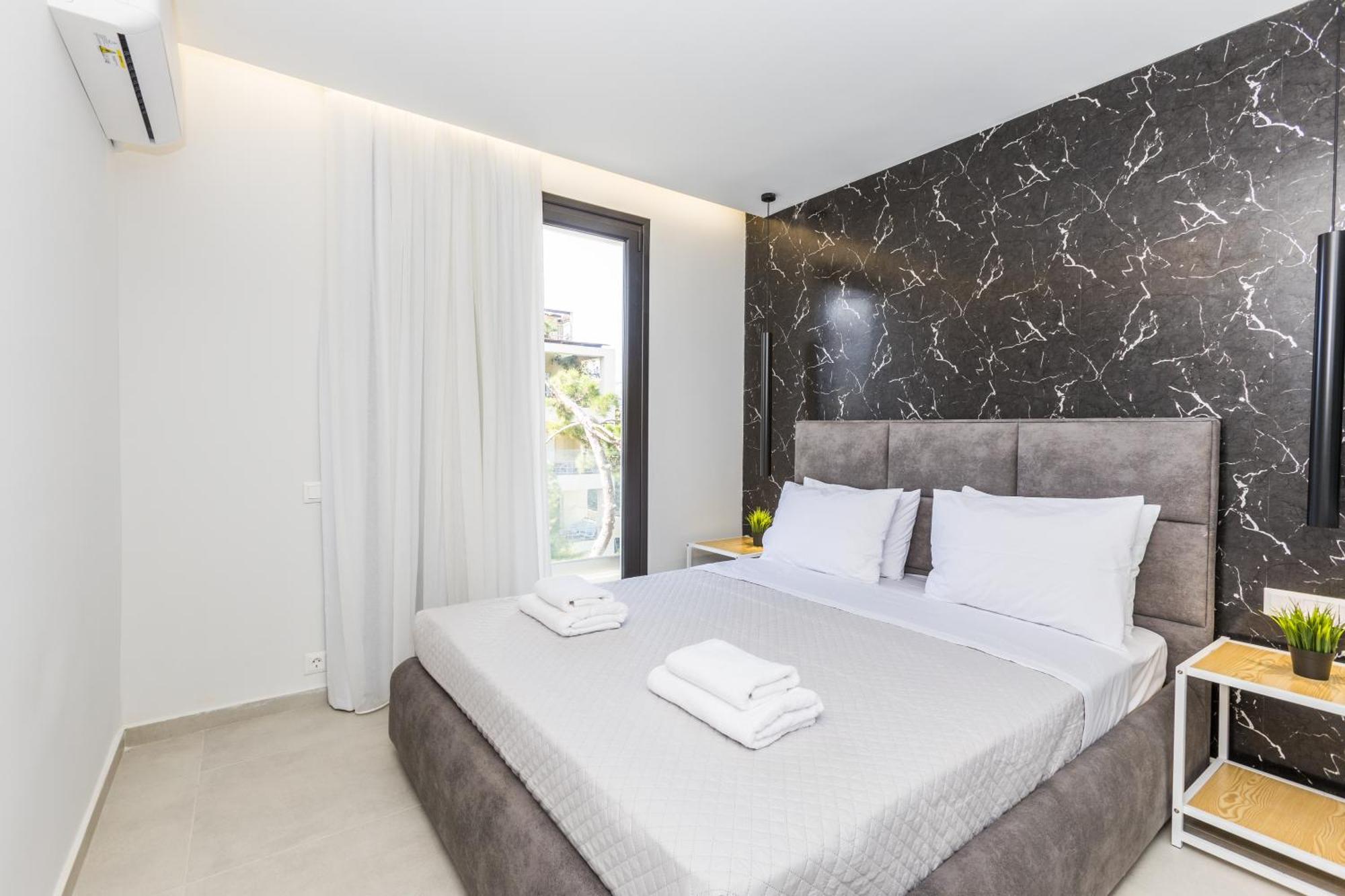 Varkiza Luxury Suites By Raise Vári Екстериор снимка