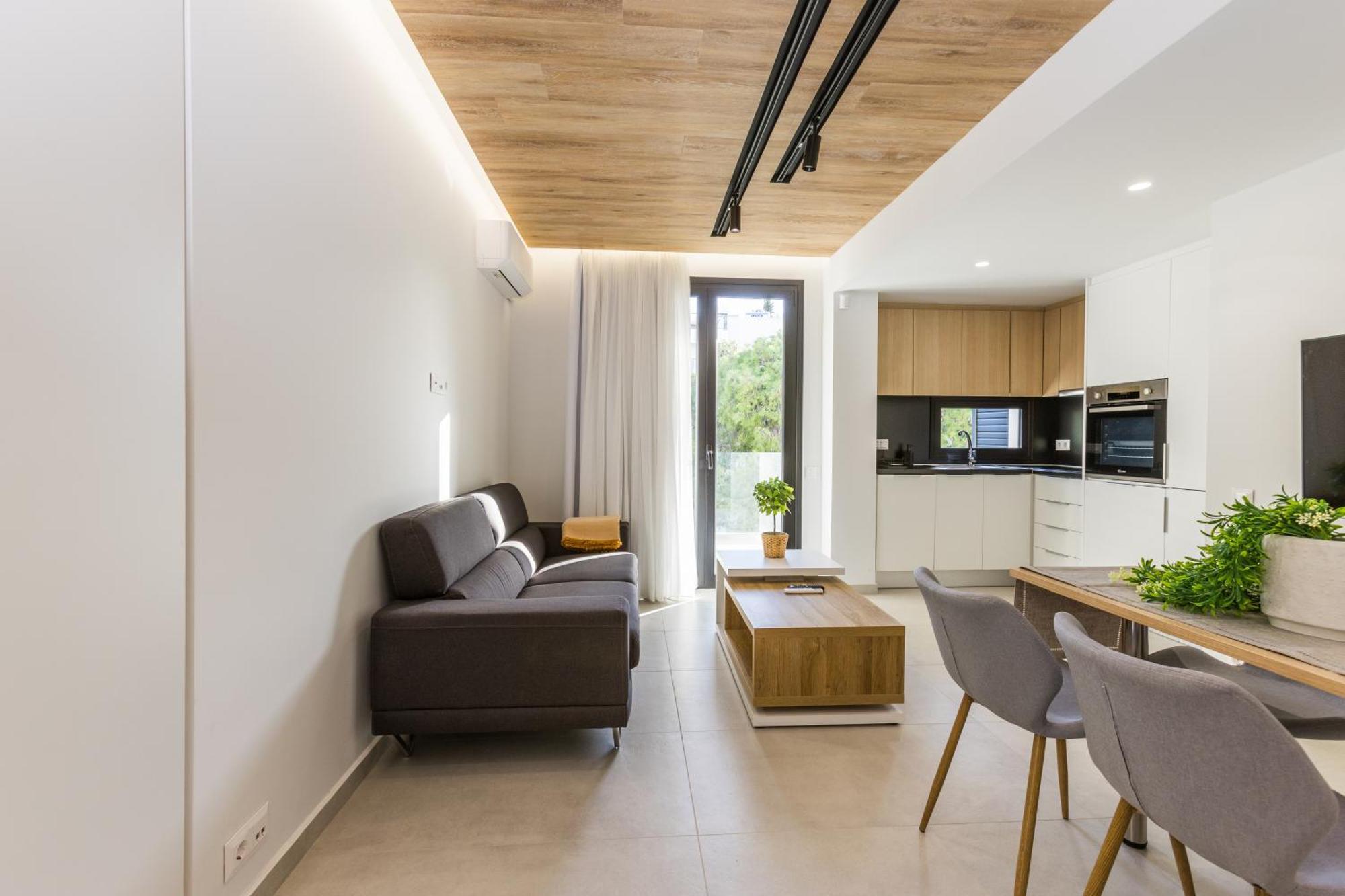 Varkiza Luxury Suites By Raise Vári Екстериор снимка