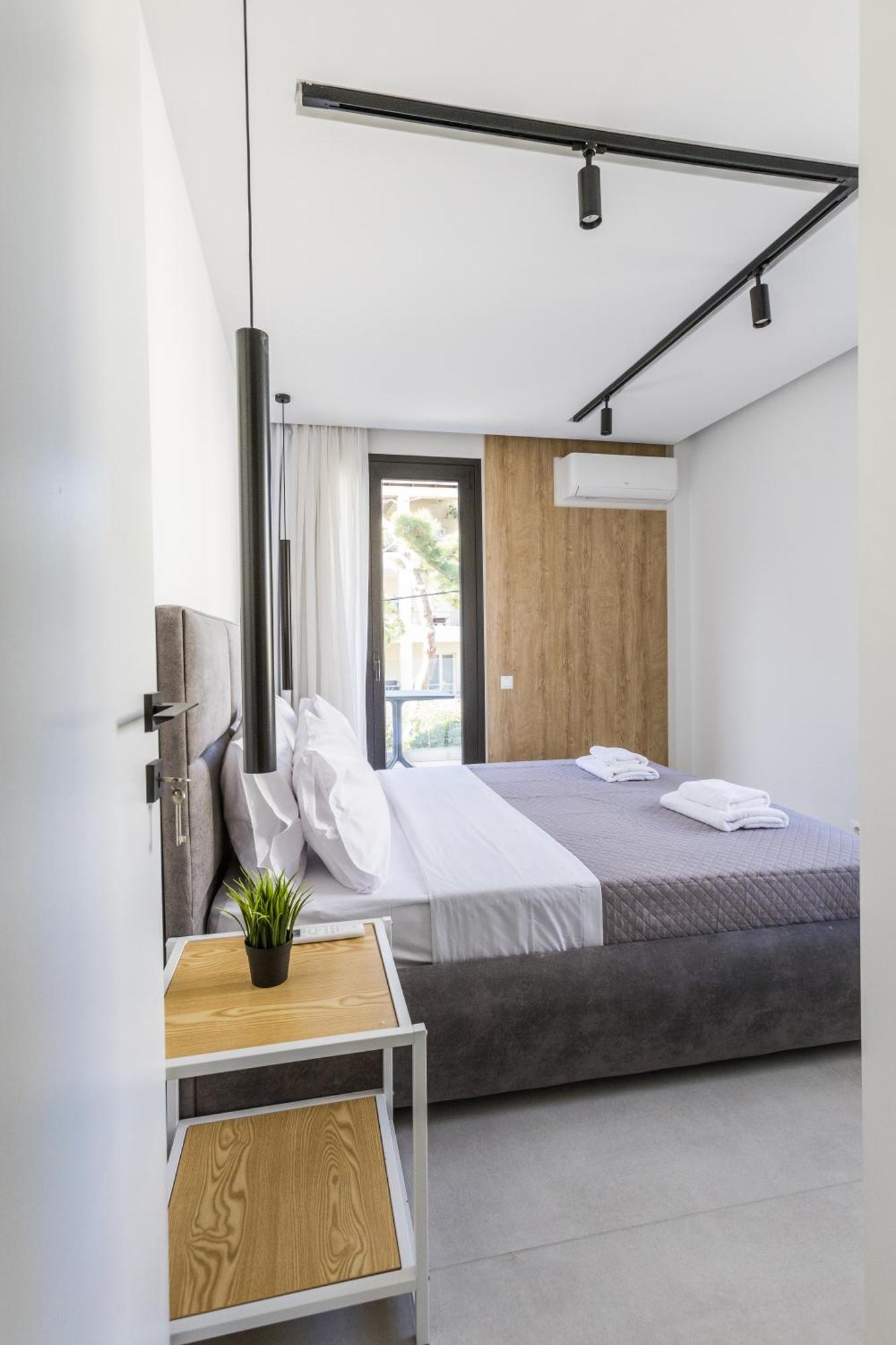 Varkiza Luxury Suites By Raise Vári Екстериор снимка